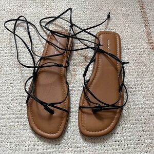 American Eagle Black Strappy Sandals Sz 8 NWOT
